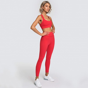 Conjunto de Yoga Colorido: Leggings de Cintura Alta con Efecto Push-Up y Sin Costura Frontal - Product Image 4