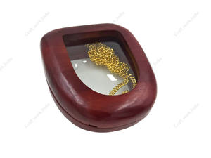 Pochette en bois artisanale avec poignée découpée et chaîne dorée pour femme – Sac de soirée de luxe rigide pour mariage et événements - Product Image 4