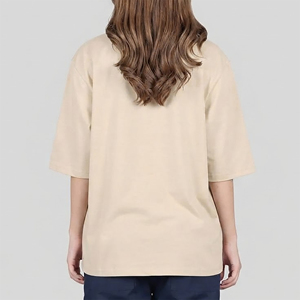 T-shirts oversize pour femmes au design polyvalent et décontracté, parfaits pour les tenues quotidiennes et une utilisation décontractée. - Product Image 2