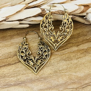 Pendientes de Aro Boho con Filigrana, Joyería Tribal de Latón para Mujer, Acabado de Latón Antiguo, Diseño Floral, Venta al por Mayor/OEM/ODM - Product Image 4