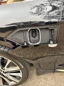 ข้อเสนอสุดคุ้ม รถยนต์ไฟฟ้า Lyriq RWD EV Crossover 340 แรงม้า แบตเตอรี่ 102 กิโลวัตต์ชั่วโมง พร้อมส่งมอบ - Product Image 5