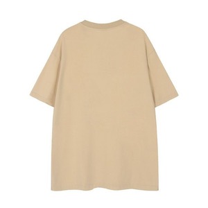 Camiseta moderna con bordado desgastado, tela de primera calidad, acabado elegante y ajuste cómodo. Perfecto para looks de moda urbana - Product Image 2