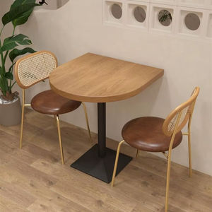 Table haute ronde artisanale en corne de style animalier antique pour cuisine et restaurant - Qualité supérieure, objet de collection artistique - Product Image 1