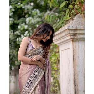 Sari de Diseñador con Bordado de Lentejuelas y Dori, Vestidos Elegantes - Product Image 3