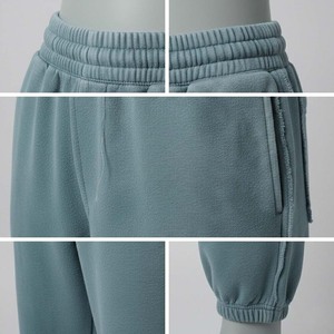 Pantalon de jogging en molleton de coton 400 g/m² style vintage, teint en pièce, bleu poussière, ourlets bruts, coupe oversize, pour homme, streetwear - Product Image 4