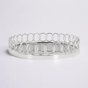 Juego de bandejas metálicas contemporáneas con diseño apilable, artesanía de diseño moderno, Zahid Exports, para uso en el hogar, hoteles y restaurantes. - Product Image 2