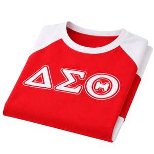 Camisa Raglán Roja de Chenilla Premium Delta Sigma Theta para Mujer, Ajuste Cómodo, Ropa de Alta Calidad para Hermandades Griegas, Uso Casual - Product Image 6