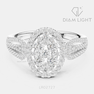 Bague de fiançailles de luxe en or blanc 14 carats avec diamant de laboratoire certifié IGI 0,823 carats, taille ronde, F+ VS+, pavé - Product Image 1