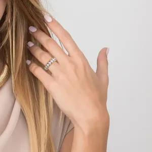 Anillo de Eternidad con Diamantes Cultivados en Laboratorio, Corte Redondo, Certificado IGI, Seraviquea - Product Image 4