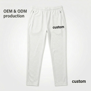 Pantalon de survêtement léger pour homme en polyester/coton avec logo personnalisé, taille élastique, poches latérales sur la jambe gauche, respirant - Product Image 4