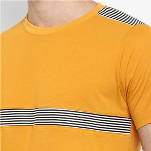 T-shirts pour hommes de haute qualité fabriqués au Pakistan, coupe ajustée, respirants, 100% coton, impression sérigraphique, haute performance - Product Image 5