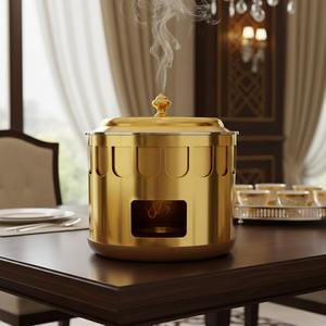 Plat à chafing cylindrique Royal Gold avec motif en arc et base en bois, chauffe-plats de luxe en acier inoxydable pour banquets du Moyen-Orient - Product Image 3