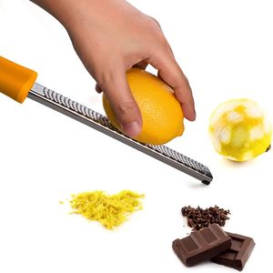 Rallador de Limón Ergonómico de Acero Inoxidable, Rallador de Queso de Cocina con Mango Suave de Color Naranja, Herramientas para Frutas y Verduras con Cubierta de Plástico - Product Image 2