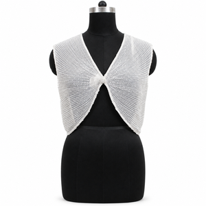 Boléro blanc à perles pour femmes |   Shrug court orné de paillettes avec décolleté en V profond, élégant pour soirée, fête ou mariage - Product Image 1