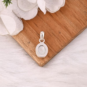 Colgante de plata de ley 925 maciza con piedra preciosa de nácar, colgante hecho a mano, colgante de plata de diseño, regalo de aniversario. - Product Image 5