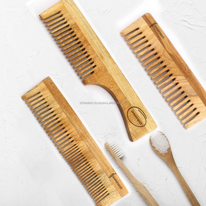 Luxe ayurvédique large dent neem bois peigne réduire la chute des cheveux anti-pelliculaire pur neem bois peigne fabricant de l'inde - Product Image 5