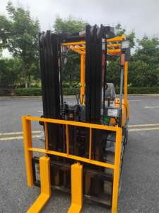 Montacargas Usado TCM 30 Diésel de Combustión Interna de 3 Toneladas, Equipo de Construcción, Precio de Fábrica con Motor y Rodamientos - Product Image 5