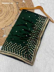 Fournisseur indien de saris et chemisiers traditionnels en soie Vichitra bicolore, richement brodés avec du papier Gota, de la marque Saree Love. - Product Image 6