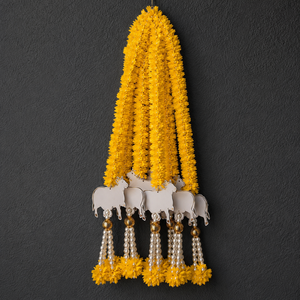 Toran Amarillo con Diseño Floral de Vaca Gopala y Borlas de Perlas Colgantes para Janmashtami, Pooja, Templo, Festival, Decoración del Hogar, Venta al por Mayor - Product Image 5