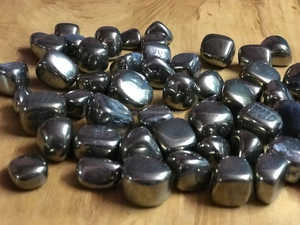 Pierres de pyrite de quartz naturel de haute qualité Feng Shui et Love Style approvisionnement en gros en vrac pour la guérison des pierres précieuses en cristal - Product Image 5