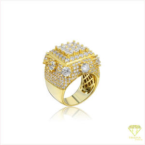 Anillo de Lujo con Diamantes de Moissanita en Plata de Ley 925, Acabado en Tono Dorado con Diseño de Múltiples Piedras, Joyería al por Mayor - Product Image 4