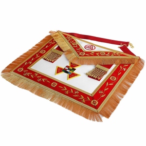 Tablier de Cérémonie Maçonnique Ancien Prêtre Supérieur du Chapitre Royal, en Velours Rouge avec Franges et Pompons - Product Image 2