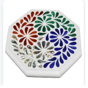 Planche à découper en marbre de haute qualité, design élégant, pour petites cuisines. - Product Image 4