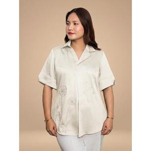 เสื้อเชิ้ตผู้หญิงมีกระดุมผ้านุ่มสำหรับใส่ออกนอกสถานที่ทำงานลำลองใส่ได้ทุกวัน - Product Image 1