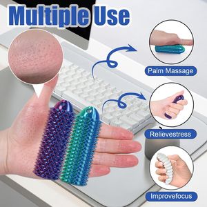 Little Ouchies Portatile Stampato in 3D Spiky Grippie Stim Keychain, Giocattolo Antistress per Adulti con Funzione Stimolante, Strumento Portatile per la Stimolazione del Dolore - Product Image 3