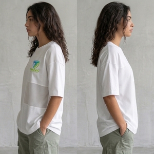 เสื้อยืดโอเวอร์ไซส์สีพื้นแบบมีสีให้เลือก  รับสั่งทำเสื้อยืดพิมพ์ลายสำหรับผู้หญิง เสื้อยืดโอเวอร์ไซส์ลำลองสำหรับผู้หญิง  ออกแบบลายได้ฟรี - Product Image 3
