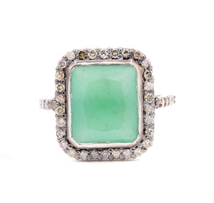 Anillo de Plata de Ley 925 con Esmeralda Rectangular Natural y Halo de Diamantes, Joyería Fina, Memoria Jewels, Venta al Por Mayor - Product Image 1