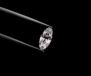 Par de Diamantes Cultivados en Laboratorio con Corte Ovalado Alargado |   Certificado por IGI |   Color D |   Para la fabricación de joyas - Product Image 2