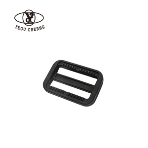 Hebilla de Plástico Negra YEOU CHERNG con Cierre de Escalera, Clip Ajustable para Correas de Bolsos y Accesorios - Product Image 4
