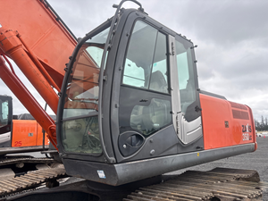 Excavadora Hidráulica de Orugas ZX350LC-3 2023 con Peso Operativo de 1000 Toneladas para Proyectos de Movimiento de Tierras y Minería de Gran Escala - Product Image 3