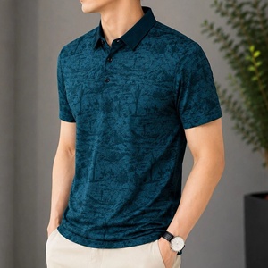 เสื้อโปโลพิมพ์ลายผู้ชาย สีเขียวอมฟ้า ผ้าฝ้ายเมอร์เซอไรซ์ แขนสั้น คอปกกอล์ฟ เสื้อลำลอง ผู้ผลิตเสื้อผ้า - Product Image 3