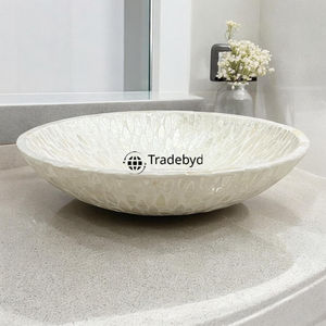 Bol de service décoratif rond de style ange, incrusté de nacre, fabriqué à la main par Tradebyd - Product Image 4