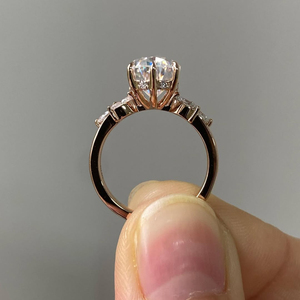 Anillo de compromiso con diamante de 3 quilates, corte pera, cultivado en laboratorio, oro de 14k, elegante, brillante, atemporal, joyería nupcial, regalo para ella. - Product Image 5