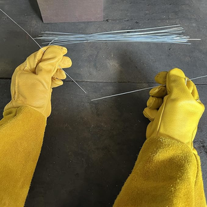 Guantes de cuero de vaca para soldadura MIG, resistentes a cortes, abrasión y calor - Product Image 2