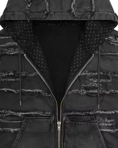 Veste à capuche zippée noire pour homme avec design patchwork vieilli, style streetwear, matière polaire coupe-vent, coupe classique - Product Image 3