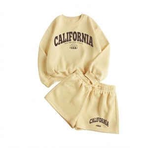 Ensemble sweat-shirt 2 pièces pour femme, imprimé lettres California, en polaire, coupe décontractée, col rond, manches longues, short thermique au genou - Product Image 1