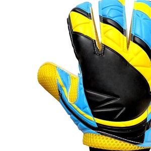 Gants de gardien de but de football en latex allemand noir et jaune, design personnalisé de qualité supérieure, embossage allemand, sangle en latex allemand 4 mm, paume plate - Product Image 6