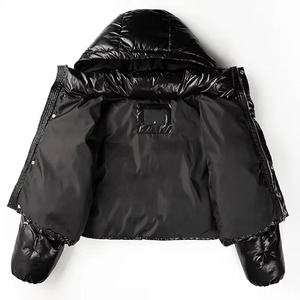 Chaqueta Acolchada Gris para Mujer, con Capucha, Cierre de Cremallera, Manga Larga, para Invierno, Corte Regular, Color Sólido, Material de Poliéster - Product Image 2