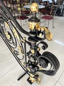 Barandilla de Escalera de Hierro Forjado Europeo con Detalles Dorados, Montaje en Suelo, Resistente al Óxido, para Balcón, Escalera Interior Moderna - Product Image 6