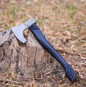 Hacha Vikinga de Damasco Forjada a Mano con Mango Negro, Hacha Nórdica Personalizada, Hacha de Batalla Nórdica Coleccionable para Regalo y Exhibición - Product Image 1