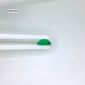 Émeraude zambienne de qualité 3A, pierre précieuse octogonale non montée, taille 10,20x7,90x4,40 mm, vert intense, 2,54 ct, pour la fabrication de bijoux sur mesure - Product Image 5