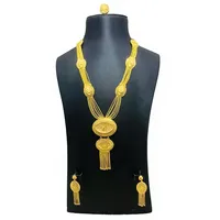 Ensemble collier et pendentif en forme de fleur en laiton plaqué or classique pour femme, idéal pour fiançailles, anniversaire, mariage, soirée, tendance et mode