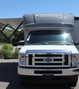 Autocaravanas de Lujo Gulf Stream RVs BT Cruiser 5245 de 2021, 2022, 2023, 2024 y 2025, Usadas para Acampar - Product Image 3
