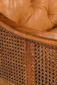 เก้าอี้โบราณงานฝีมือช่างช่างประณีต พร้อมที่วางแขนโค้งมนอย่างหรูหรา และฐานผ้าประดับตกแต่งด้วยหมุดโลหะ - Product Image 4