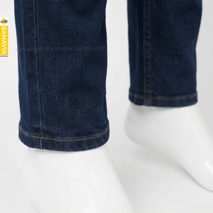 Jeans de Mezclilla para Hombre SAMAVIA |   Jeans Azules de Algodón Elástico Premium, Corte Slim Casual |   Fabricación OEM y Personalizada - Product Image 4