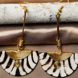 Pendientes de Hueso de Búfalo Hechos a Mano, Modernos y Ecológicos, de Calidad de Exportación, Joyería de Moda, Oro Blanco de la India, para Bodas - Product Image 1